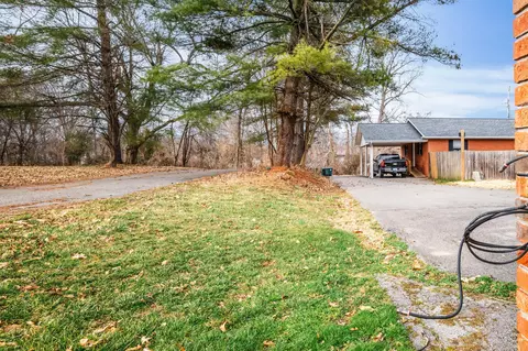 Exterior - 110 Locklin Dr, Williamsburg, KY 40769 photo 15 of 22