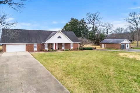 Exterior - 110 Locklin Dr, Williamsburg, KY 40769 photo 18 of 22