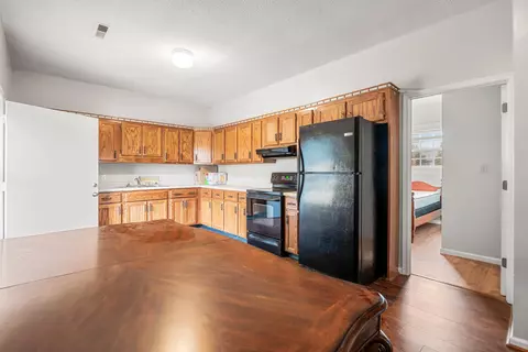 Kitchen - 110 Locklin Dr, Williamsburg, KY 40769 photo 9 of 9