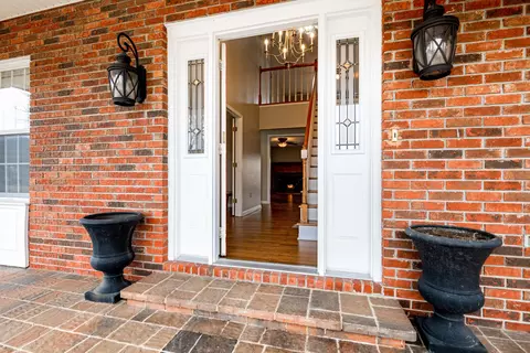 Entry Way - 110 Locklin Dr, Williamsburg, KY 40769 photo 1 of 9