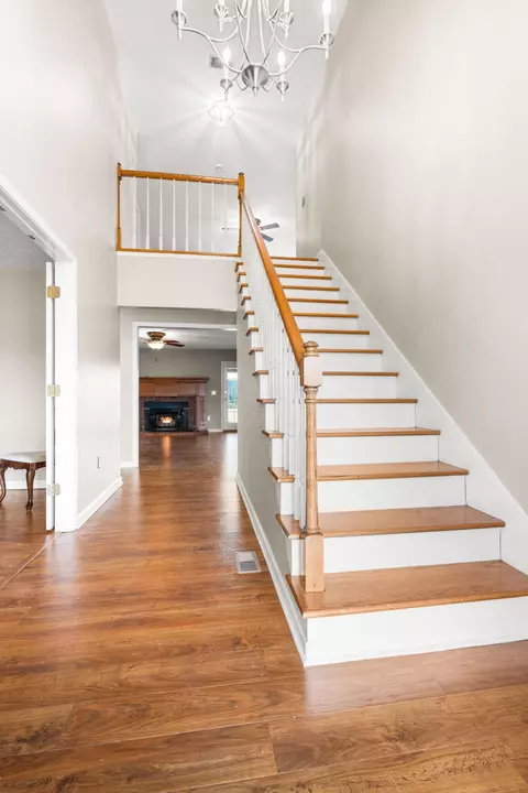 Entry Way - 110 Locklin Dr, Williamsburg, KY 40769 photo 2 of 9