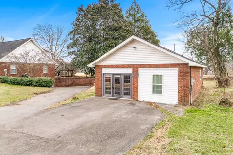 Exterior - 110 Locklin Dr, Williamsburg, KY 40769 photo 13 of 22