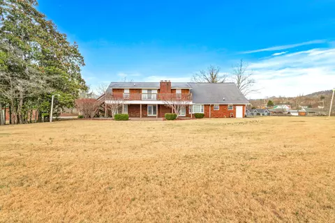 Exterior - 110 Locklin Dr, Williamsburg, KY 40769 photo 19 of 22