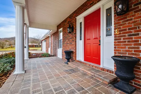 Exterior - 110 Locklin Dr, Williamsburg, KY 40769 photo 6 of 22