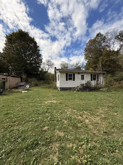 479 N Fishing Creek Rd, Kings Mountain, KY 40442