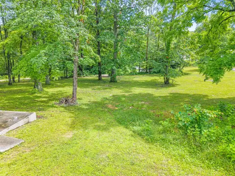 Exterior - 1835 Echo Point Rd, Bronston, KY 42518 photo 7 of 14