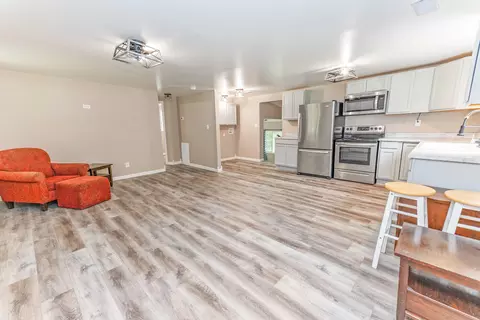 Living - 1835 Echo Point Rd, Bronston, KY 42518 photo 1 of 5