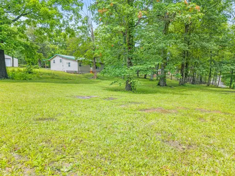 Exterior - 1835 Echo Point Rd, Bronston, KY 42518 photo 4 of 14