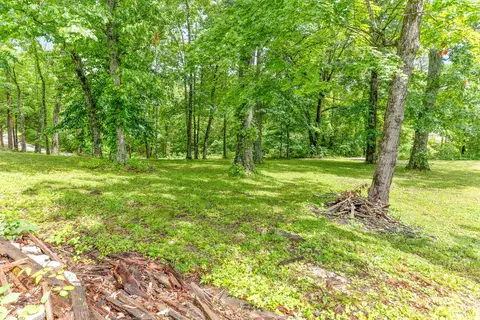 Exterior - 1835 Echo Point Rd, Bronston, KY 42518 photo 8 of 14
