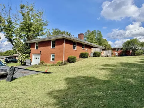 344 Twinbrook Dr, Danville, KY 40422