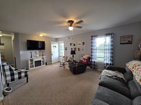 710 Murphy Ave, Ferguson, KY 42533 photo 11
