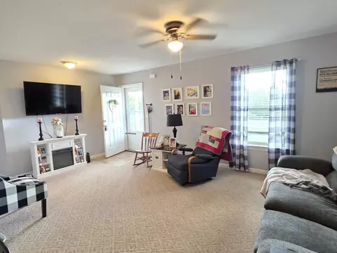 710 Murphy Ave, Ferguson, KY 42533 photo 6