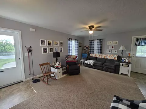 710 Murphy Ave, Ferguson, KY 42533 photo 8
