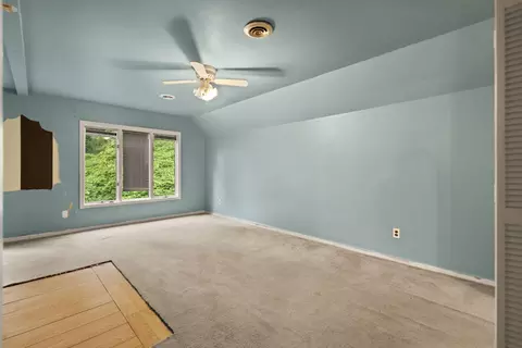 Bedroom - 987 State Hwy 413, Baxter, KY 40806 photo 6 of 10