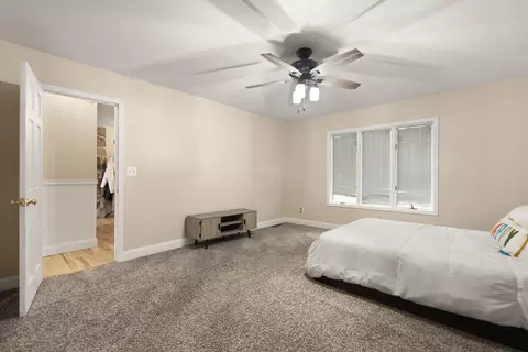 Bedroom - 987 State Hwy 413, Baxter, KY 40806 photo 5 of 10