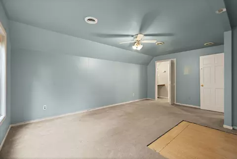 Bedroom - 987 State Hwy 413, Baxter, KY 40806 photo 9 of 10