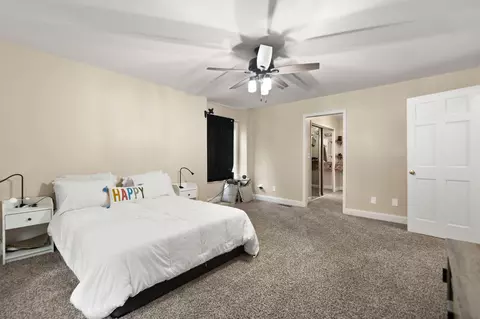 Bedroom - 987 State Hwy 413, Baxter, KY 40806 photo 3 of 10