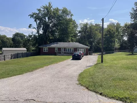 2412 Parkwood Rd, Louisville, KY 40214