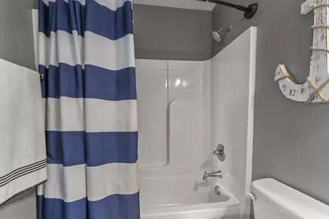 Bath - 103 Corolla Cir, Georgetown, KY 40324 photo 6 of 7