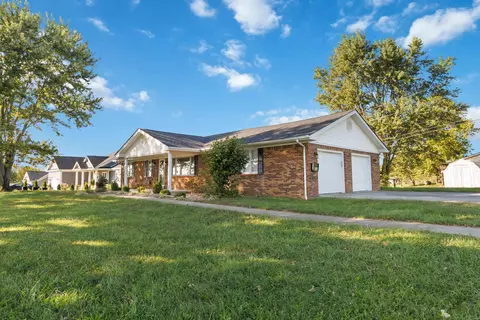 Exterior - 327 Dreyfus Rd, Berea, KY 40403 photo 3 of 5