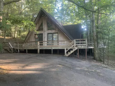 427 Dark Hollow Rd, Irvine, KY 40336