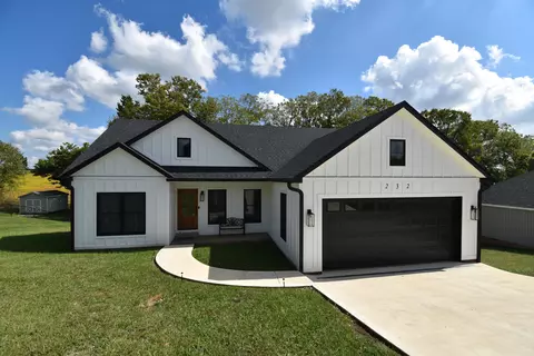 232 Griffin Ave, Hustonville, KY 40437