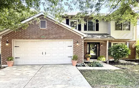 239 Chestnut Ln, Versailles, KY 40383