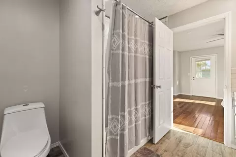Bath - 107 Maher Dr, Morehead, KY 40351 photo 2 of 4