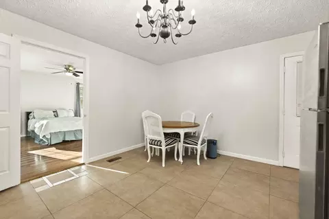 Dining - 107 Maher Dr, Morehead, KY 40351 photo 2 of 2