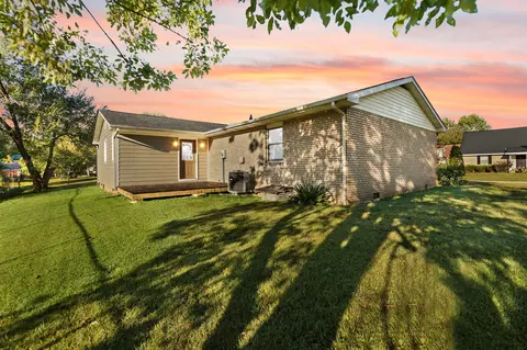 Exterior - 107 Maher Dr, Morehead, KY 40351 photo 3 of 11
