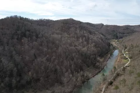 594 Morning Glory Ln, Stinnett, KY 40868