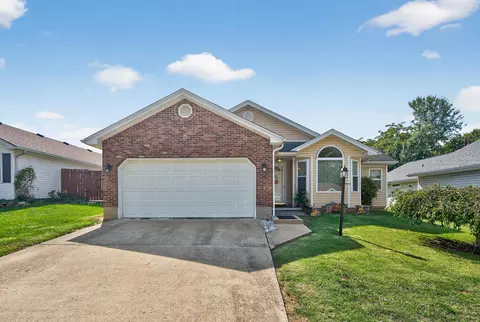 121 Plantation Dr, Lawrenceburg, KY 40342