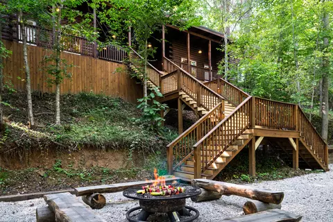 823 Paradise Dr, Rogers, KY 41365