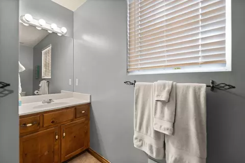 Bath - 53 Clover Leaf Cir, Burnside, KY 42519 photo 3 of 6