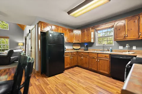 Kitchen - 53 Clover Leaf Cir, Burnside, KY 42519 photo 2 of 2
