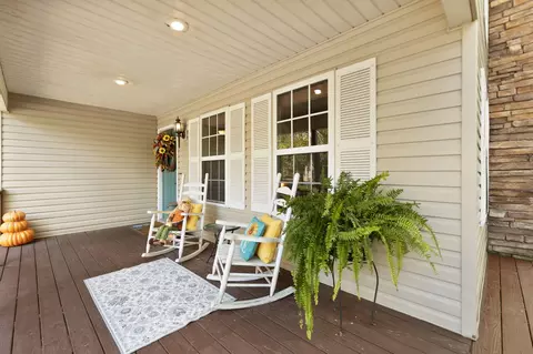 Exterior - 53 Clover Leaf Cir, Burnside, KY 42519 photo 3 of 22