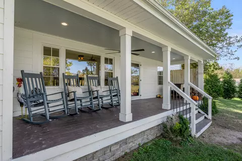 Exterior - 2788 Frankfort Rd, Georgetown, KY 40324 photo 6 of 28