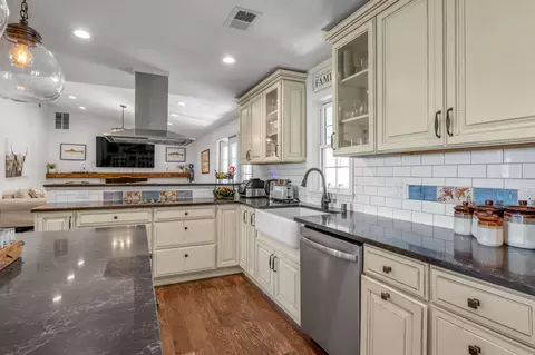 Kitchen - 2788 Frankfort Rd, Georgetown, KY 40324 photo 6 of 7