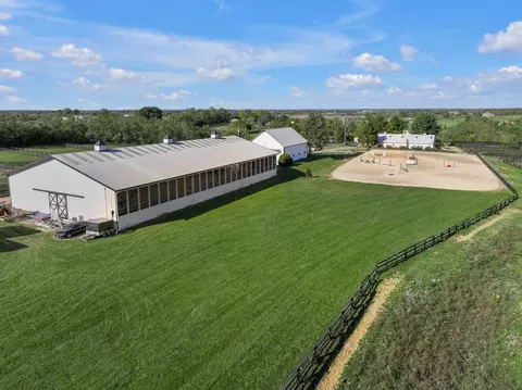 Exterior - 2788 Frankfort Rd, Georgetown, KY 40324 photo 2 of 28