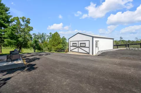 Exterior - 2788 Frankfort Rd, Georgetown, KY 40324 photo 13 of 28