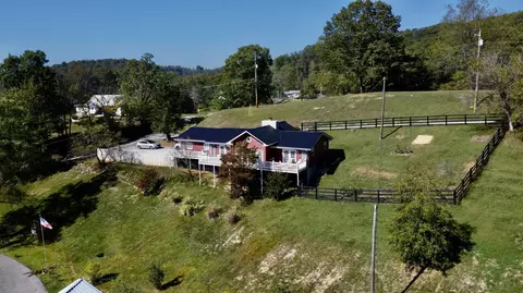 262 Mt Pleasant Rd, Louisa, KY 41230