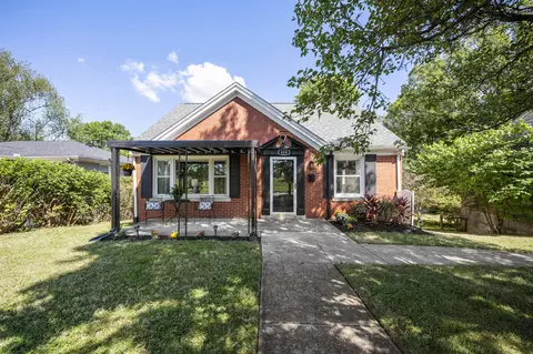 419 Springhill Dr, Lexington, KY 40503