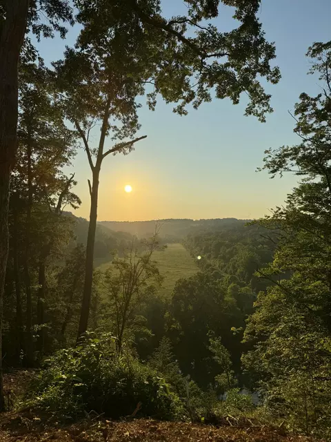 1 Mooretown Hill Rd, Beattyville, KY 41311