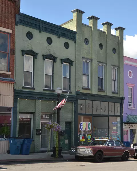 120 S Main St, Harrodsburg, KY 40330