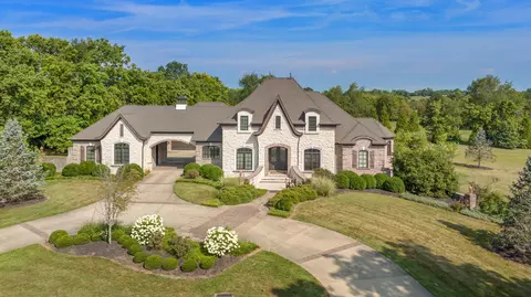 260 Walden Way, Nicholasville, KY 40356