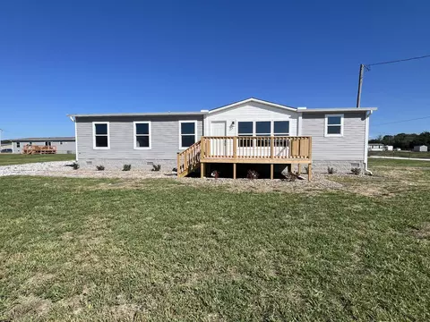 20 Squirrel Path, East Bernstadt, KY 40729