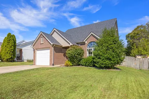 110 Lovett Pk Ln, Georgetown, KY 40324