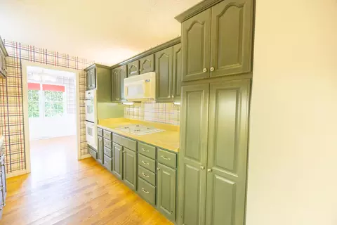 Kitchen - 1313 Roosevelt St, Corbin, KY 40701 photo 3 of 5