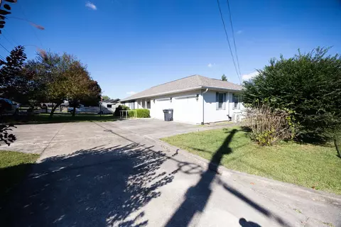 Exterior - 1313 Roosevelt St, Corbin, KY 40701 photo 7 of 10