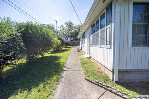Exterior - 1313 Roosevelt St, Corbin, KY 40701 photo 10 of 10
